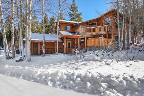 Alpine Chalet Nature Lovers Rejoice Chic 4 BDR