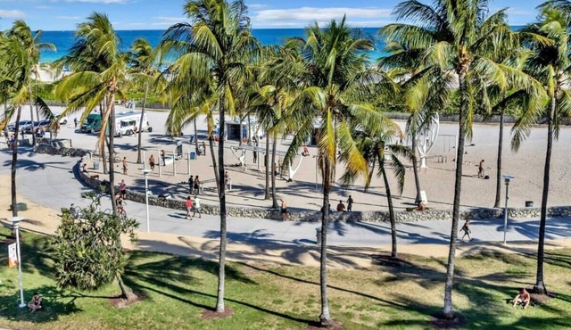 Amazing 4BR direct oceanfront PH by YouRent!