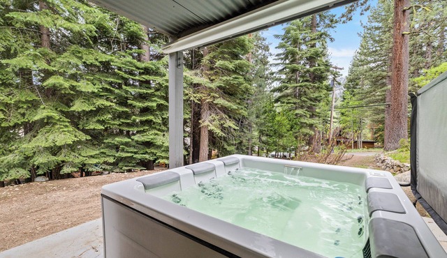 Apres Ski on Sandy Way - Adventure-ready Palisades Home with Private Hot Tub