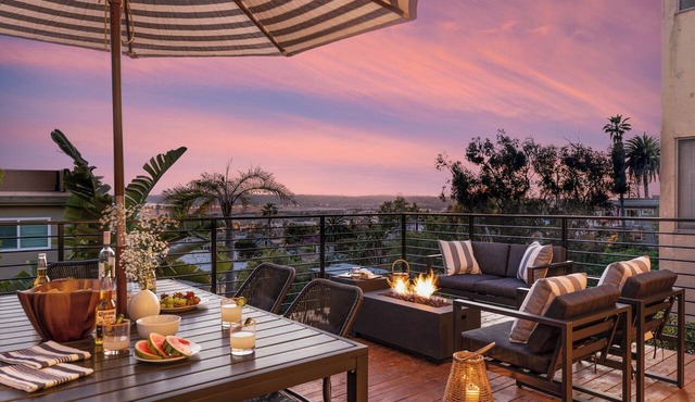 Avalon III by AvantStay | Mins to Gaslamp, Zoo & Airport | Beautiful Deck w/BBQ