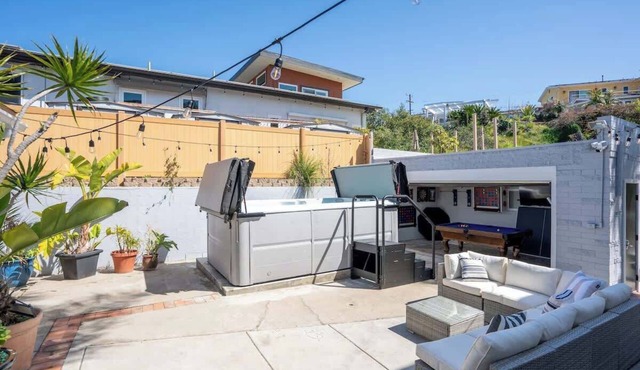 Bay Park Duplex Oasis w/HotTub & Stunning Views!