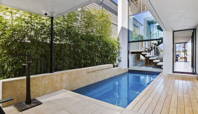 Beautiful Bayfront Rental