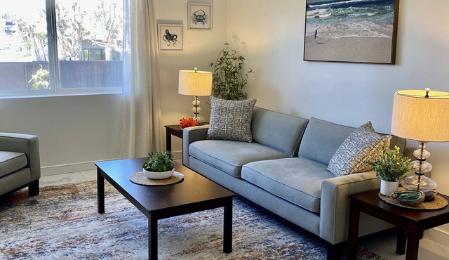 Beautiful, Bright and Spacious Steps From The Beach