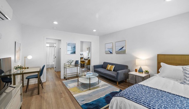 Beautiful Studio in Mar Vista!