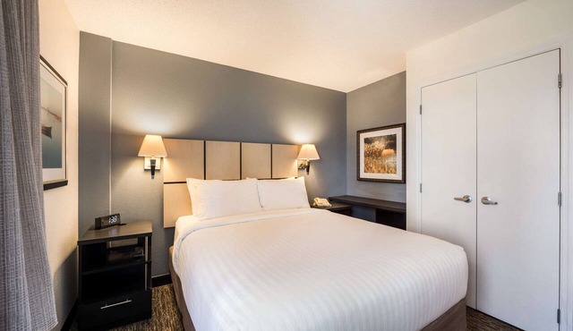 Best Value, Quality Stay! Fully-equipped Kitchen, Pet-friendly Property!