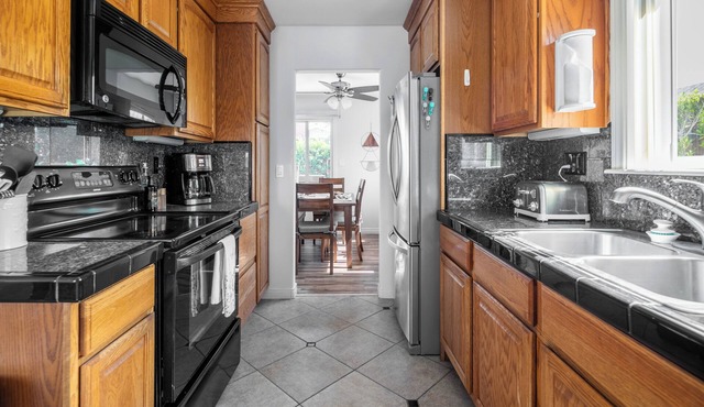BigE Beach Bungalow