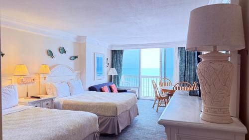 Breathtaking OCEAN FRONT Condo in Daytona Beach