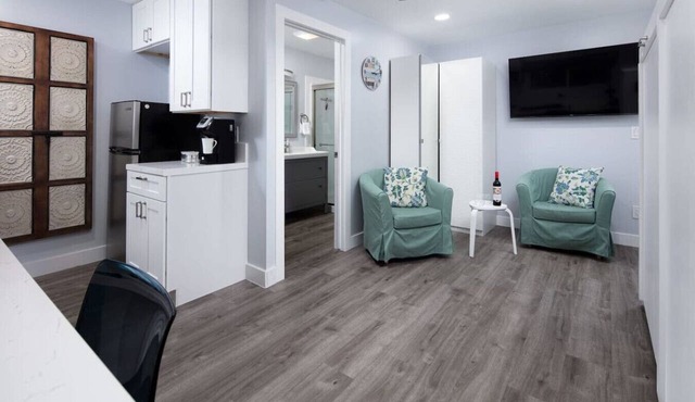 Charming Private Mission Bay Studio 2