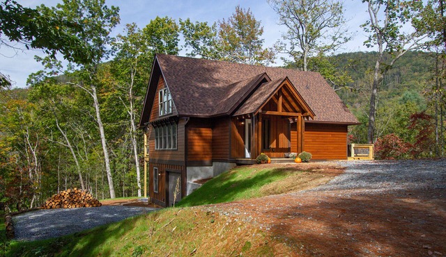 Chillin Time mountain cabin near entrance to GSMNP