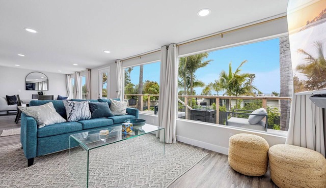 Coastal 2BR Home w/Large Private Deck & Yard - Walk to Beach & Dining