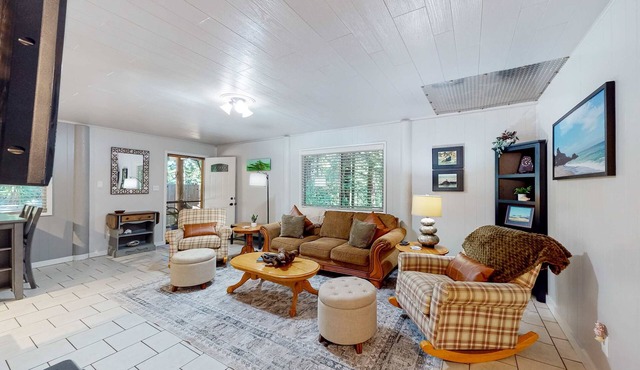 Coastal house near trails, beaches, & dining with firepit - dog-friendly