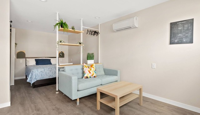 Comfortable New Room in one of San Diego's best Neighborhoods
