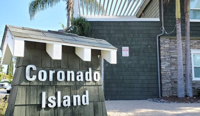 Coronado Island Inn