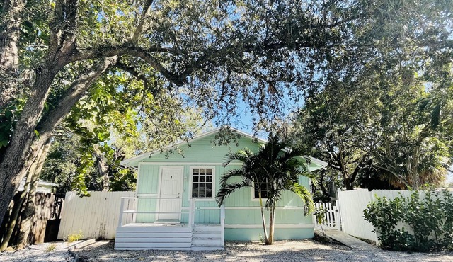 Cozy Key west vibe Apartment