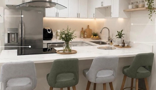 Cozy Newly Renovated 2 Bedroom Home Near the Beach