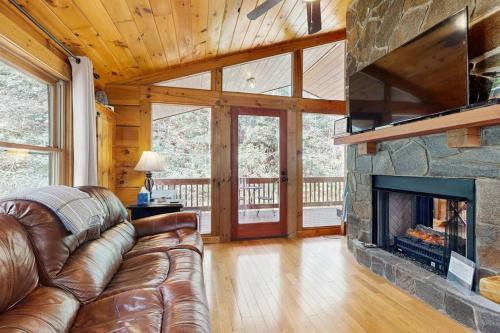 Creeksong Cabin