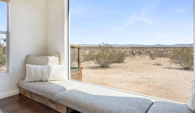 Desert Moon - Serene Desert Views & Design 3 Bedroom Home by RedAwning