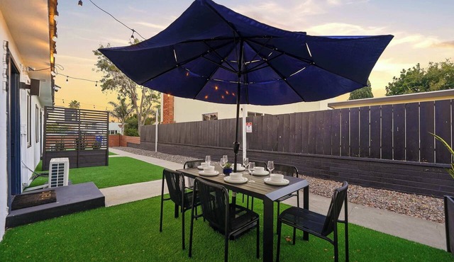 Designer 2BR in Prime Location w/Outdoor Dining!