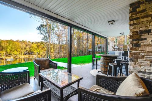Dock & Hot Tub at High Rock Lake Retreat