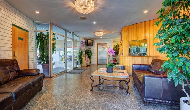 Dunes Inn - Wilshire