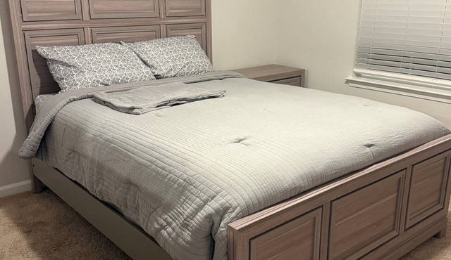 Enjoyable and spacious 1-bedroom apartment with AC and fitness room