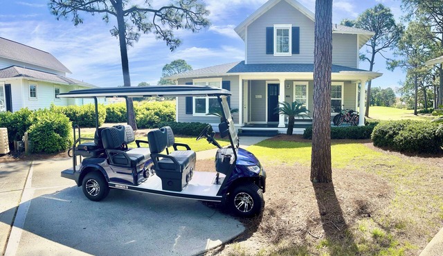 FAMILY-PERFECT, one 6 seat golf cart, beach chairs,bikes, UPSTAIRS AC, NO PETS,