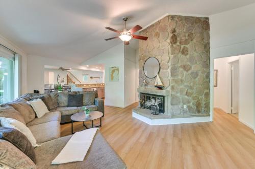 Family Retreat Near Beach on Lake Charlevoix