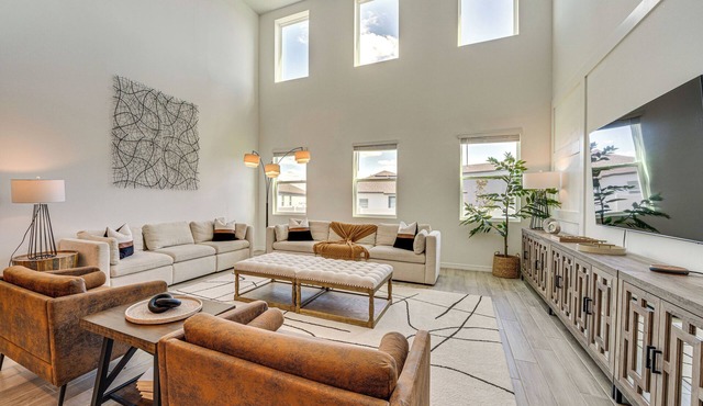 Game Room & Community Perks: Davenport Home!