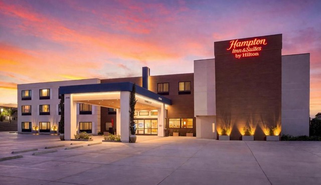Hampton Inn & Suites by Hilton San Diego SeaWorld Near Old Town
