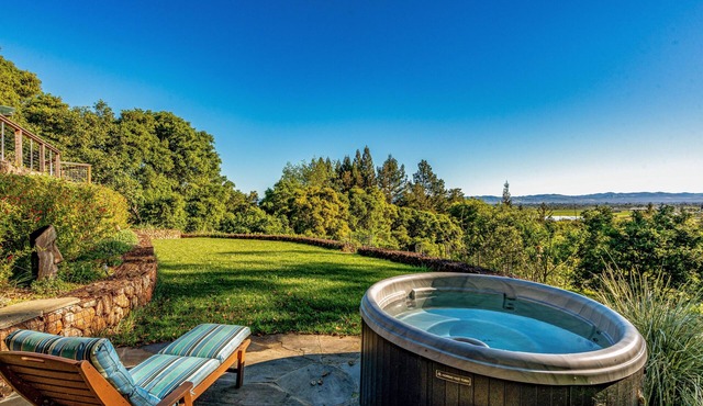 Horizon House | Hot Tub, Views, Gardens + Golf