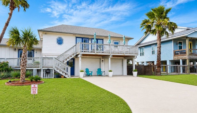 Jamakin' Dream ~ Beautiful Home Located in Key Allegro!