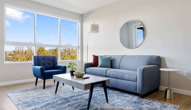 Kasa | Bright & Airy Room by San Jose Airport | Santa Clara