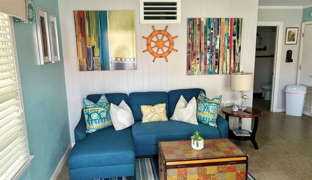 La Gabriella - Sunnyside Breeze Cottage/Walking Distance to Laguna Beach