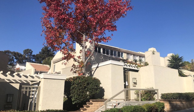 La Jolla/UTC, San Diego- Close to UCSD- room with private entrance and bathroom.