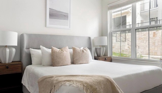 Landing | Amazing 1BD, Pool, Courtyard