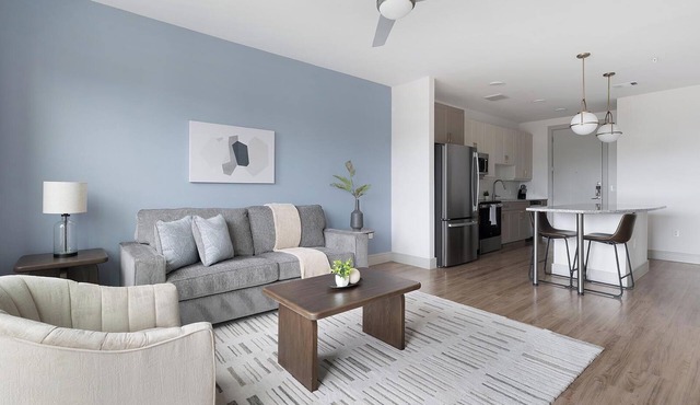 Landing | Stunning 1BD, Gym, Pool
