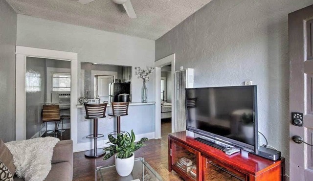 Little Italy Apt