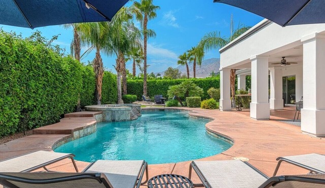 Luxury Estate Home in Andreas Hills All En Suite, Saltwater Pool & Spa, Fire Pit