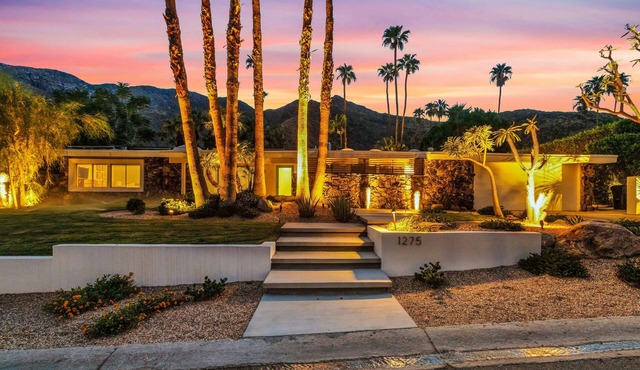 Mid-century Alexander home in Vista Las Palmas w/pool & mountain views