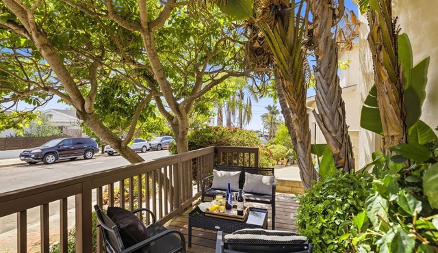 Mission Bay Canyon House | Spanish View Retreat