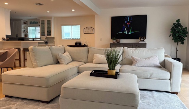 Modern Family-Friendly Retreat w/Backyard Oasis + BBQ Near Studios & Beaches