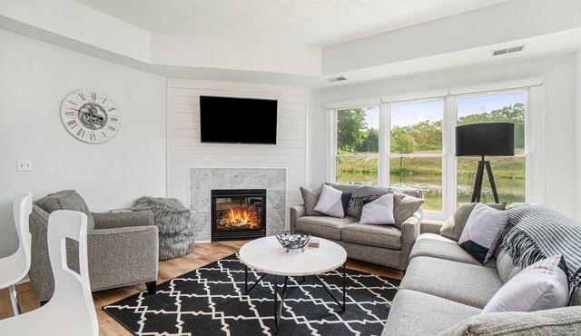Modern Fully Renovated HV Condo