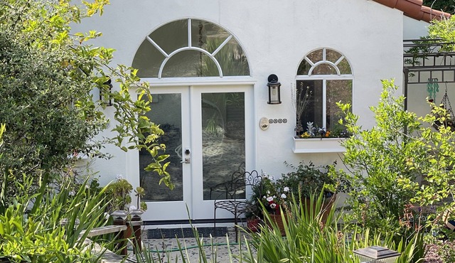 Mt. Helix Casita 10 minutes to SDSU, 20 minutes to beach
