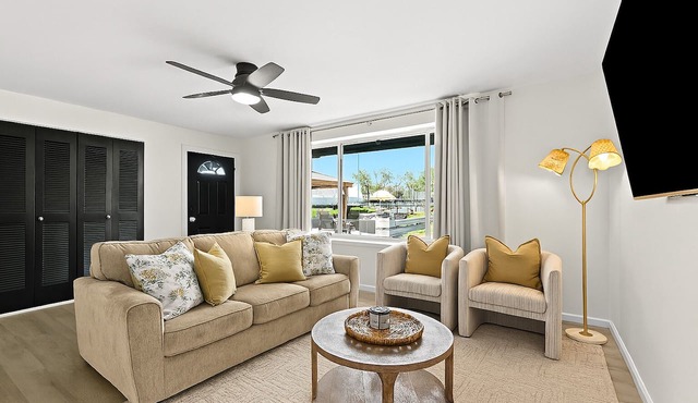 New! Modern 2BR by Downtown Royal Oak | King Beds
