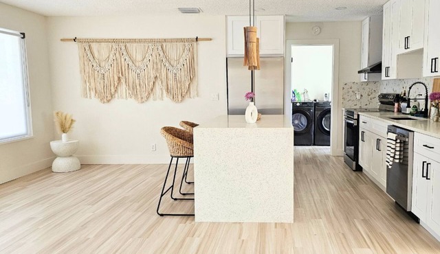 NEW - Tranquil Bliss Near Beach, Modern 3BR Retreat