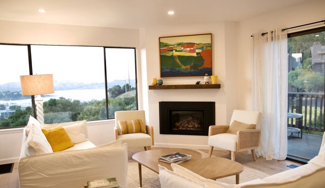 Newly Remodeled Sausalito Townhome with Amazing Views!