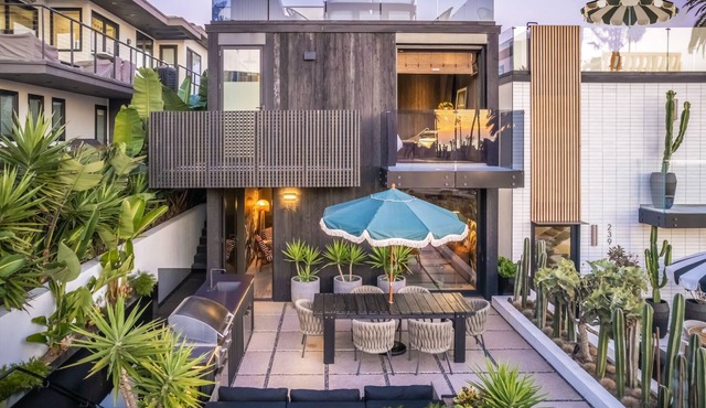 Nord Luxury Moonlight Beach Home