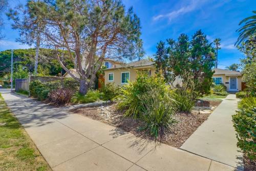 OB Smiths Cottage By The Beach