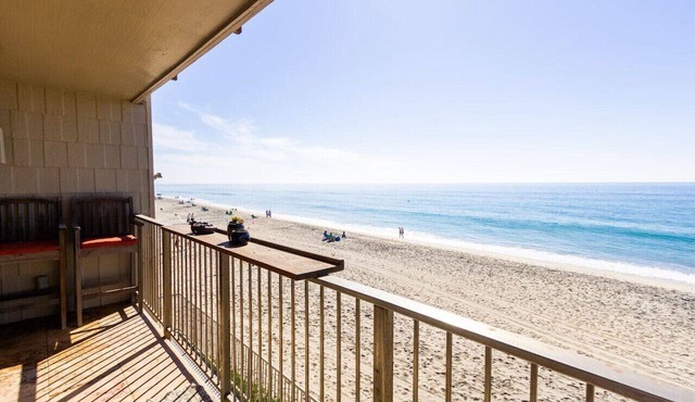 Oceanfront Condo on Sand, Walk to Carlsbad Village