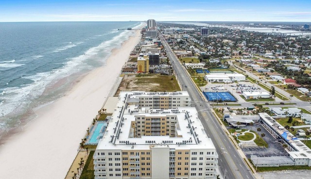 Oceanfront Oasis Daytona Beach 1BR/1BA - Lot View #347